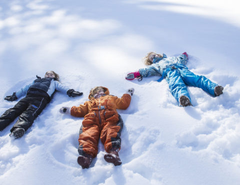 igre u snijegu sport djeca moda snijeg sankanje skijanje zimska odjeća obuća
